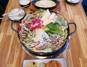 배곧식당 청담물갈비에서 밀푀유전골 먹고 왔어요!